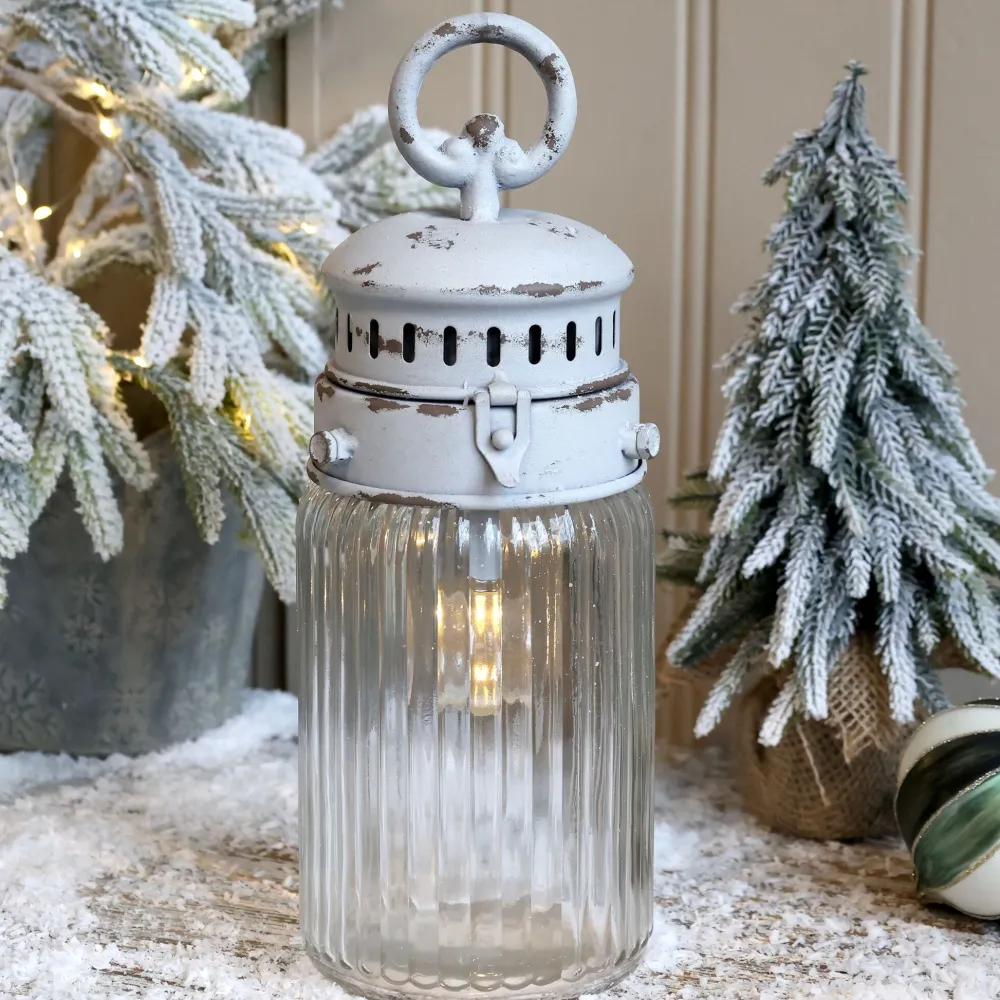 Chic Antique Led-Kerzen & Led-Laternen|Laternen-Französische Stalllaterne inkl. Birne & Timer weiß