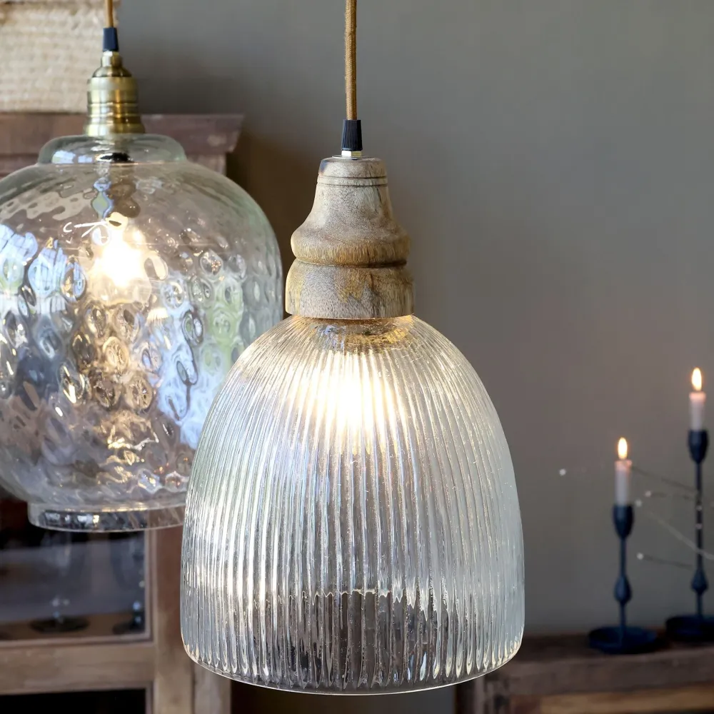 Chic Antique Deckenlampen-Hängelampe mit Holzzierhülse