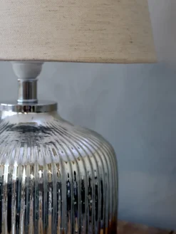 Chic Antique Tischlampen-Tischlampe aus Glas mit Rillen