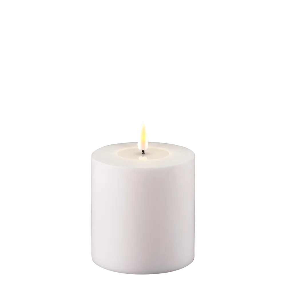 Deluxe Homeart Gartendekoration-LED Real Flame Outdoor Stumpenkerze weiß