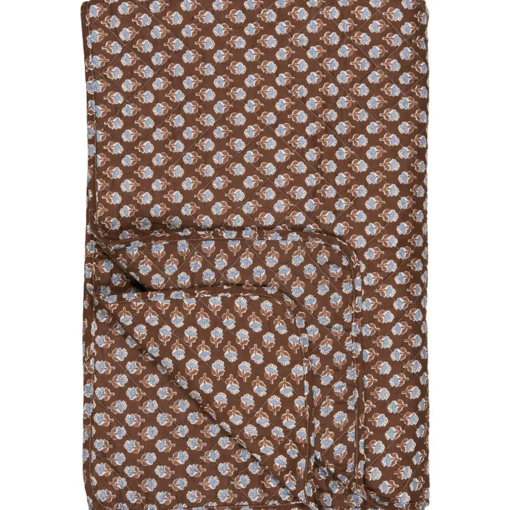 IB Laursen Quilts & Bettwäsche|Decken & Plaids-Quilt dunkelbraun-blau mit Blumenmuster